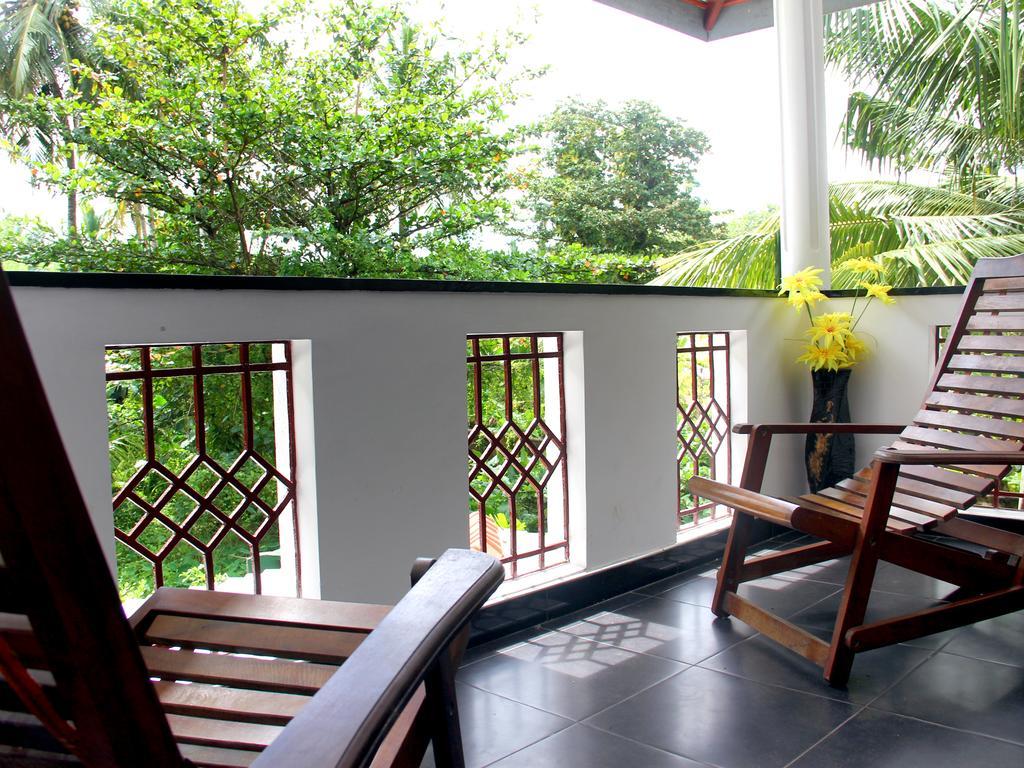Sethun House Otel Mirissa Oda fotoğraf
