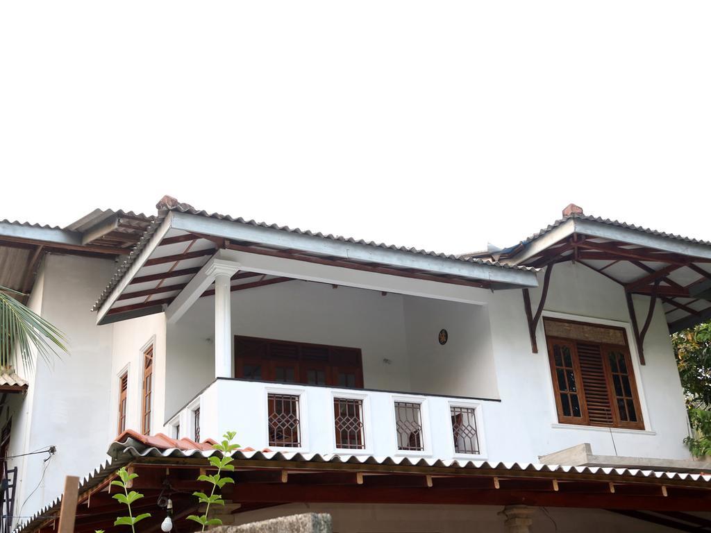 Sethun House Otel Mirissa Oda fotoğraf